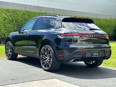 2026 Porsche Macan Base
