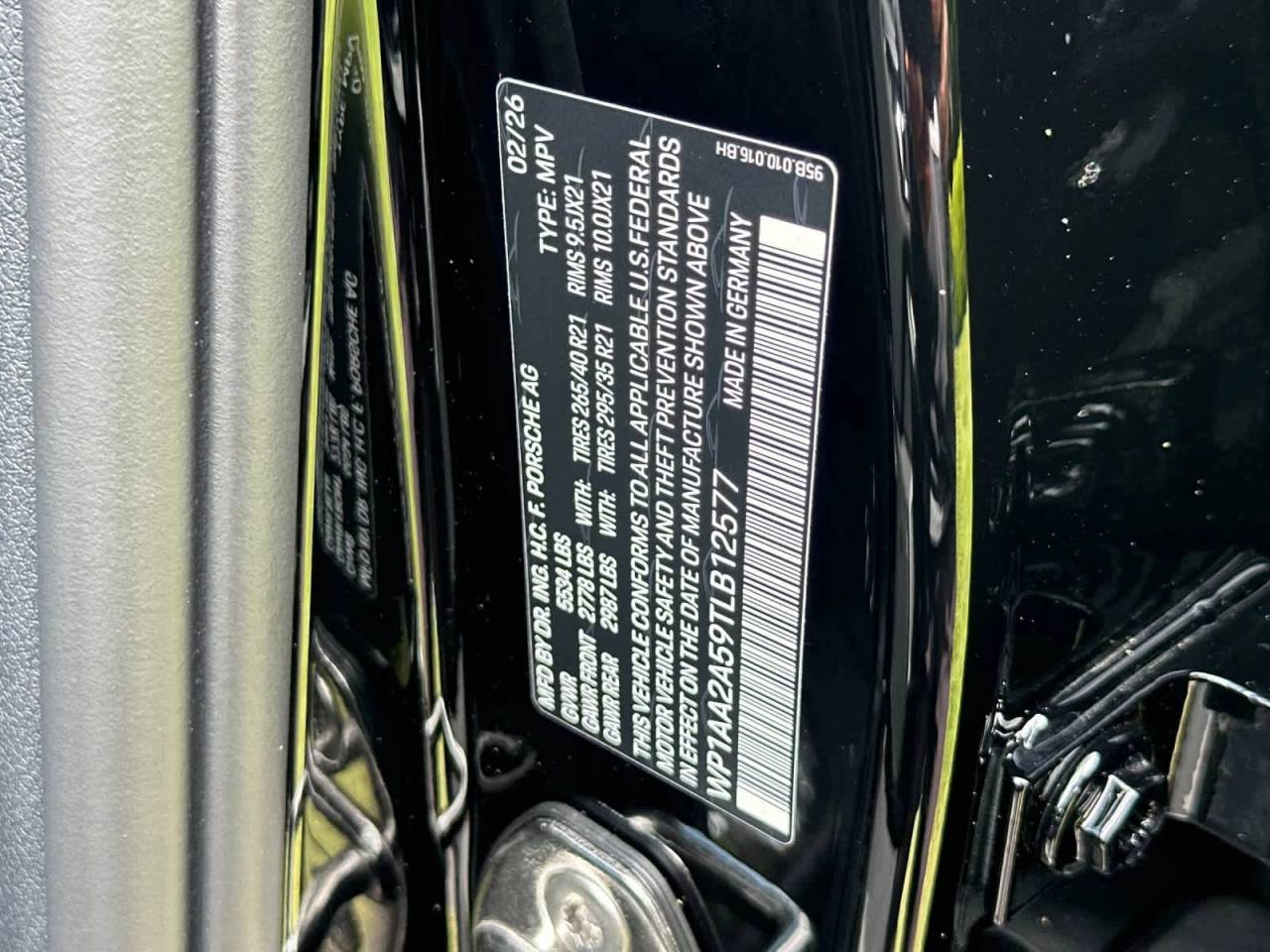 2026 Porsche Macan Base