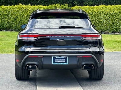 2026 Porsche Macan Base