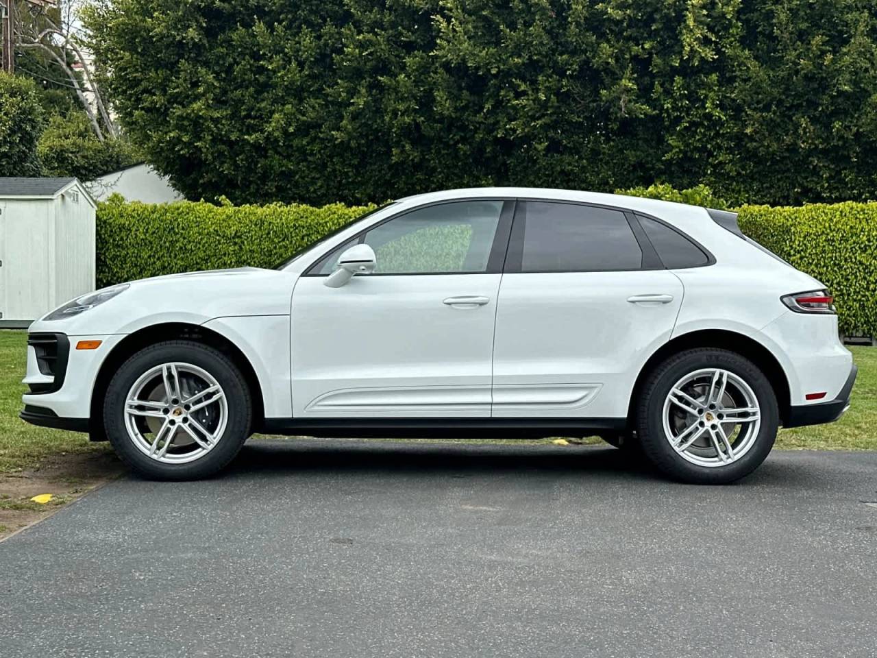 2026 Porsche Macan Base