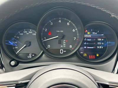 2026 Porsche Macan Base