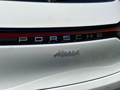 2026 Porsche Macan Macan