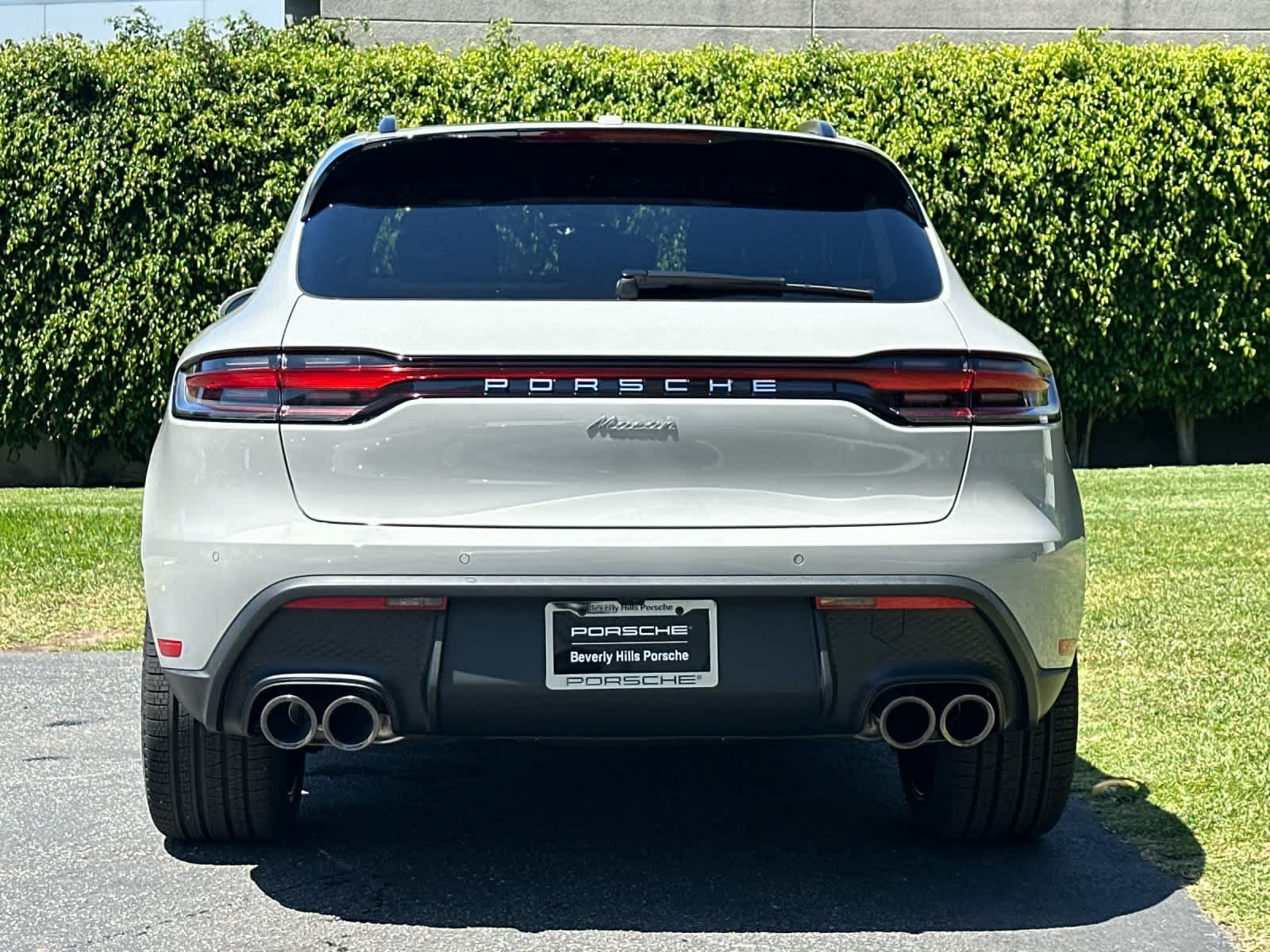 2026 Porsche Macan Macan