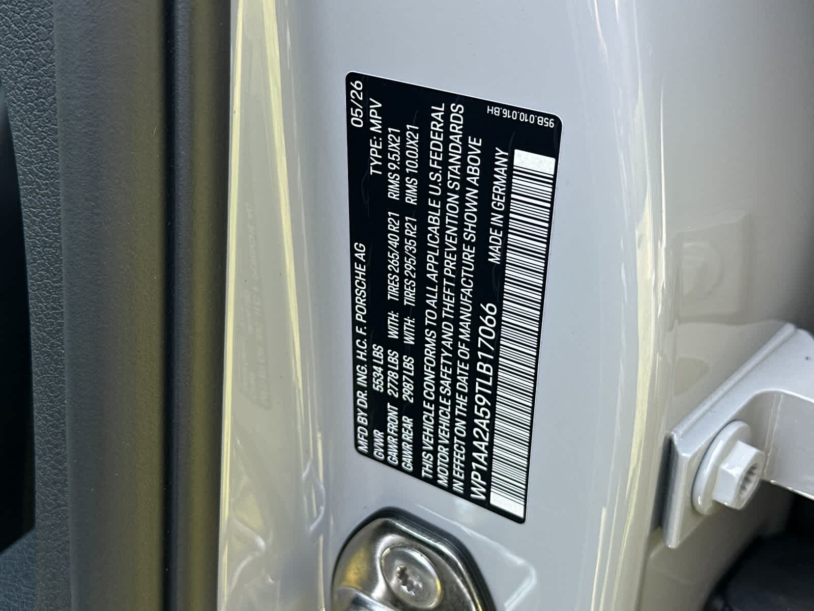 2026 Porsche Macan Macan