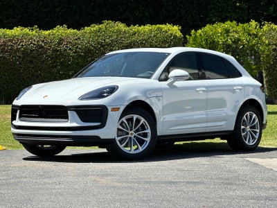2026 Porsche Macan Macan