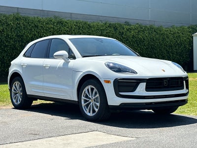 2026 Porsche Macan Macan