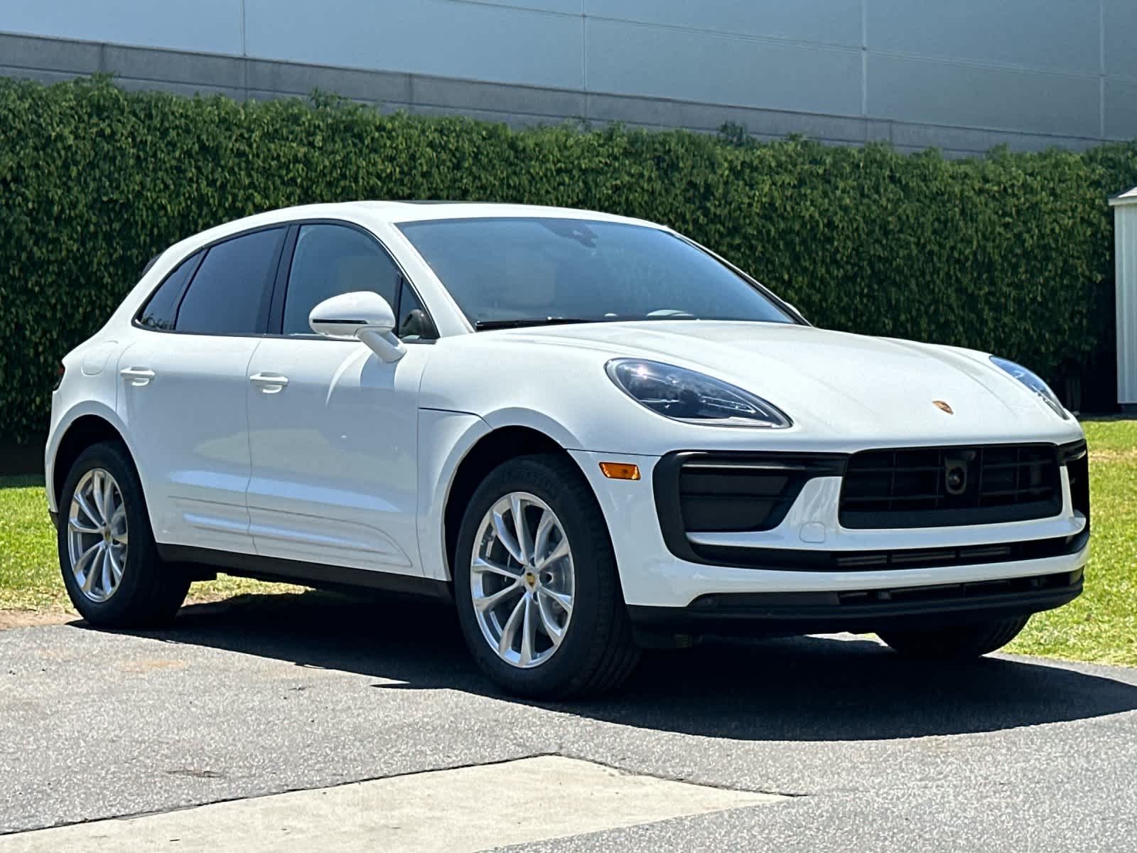 2026 Porsche Macan Macan