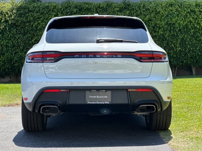 2026 Porsche Macan Macan