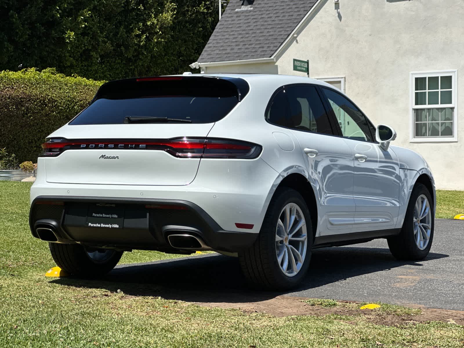 2026 Porsche Macan Macan