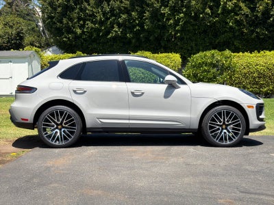 2026 Porsche Macan Macan