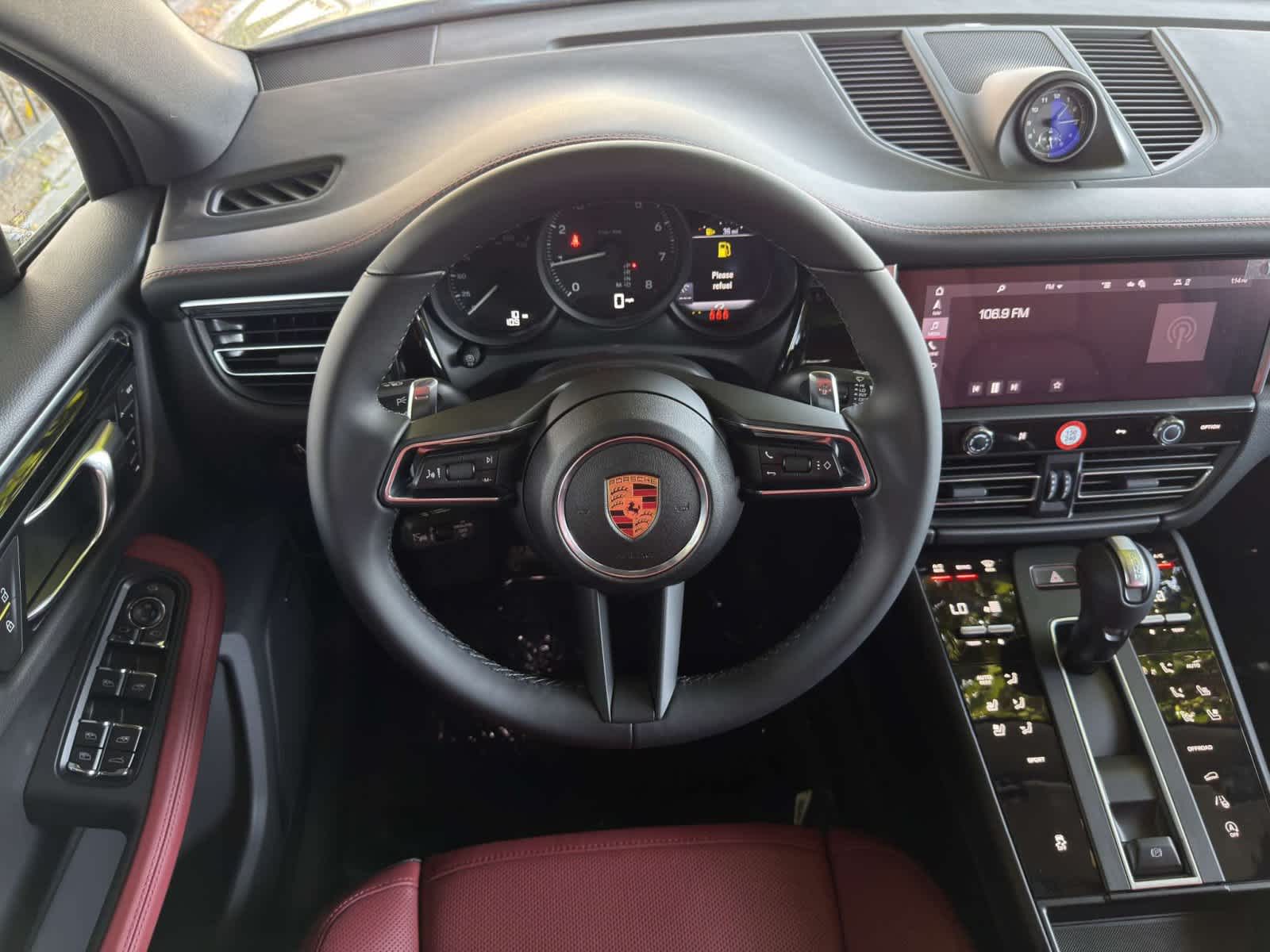 2026 Porsche Macan Macan