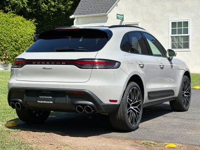 2026 Porsche Macan Macan