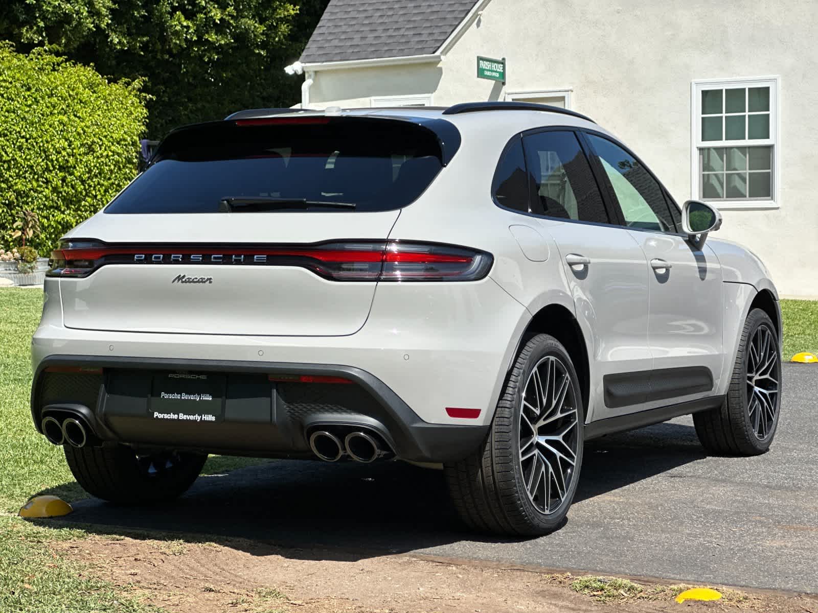 2026 Porsche Macan Macan