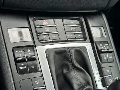 2018 Porsche Macan Sport Edition