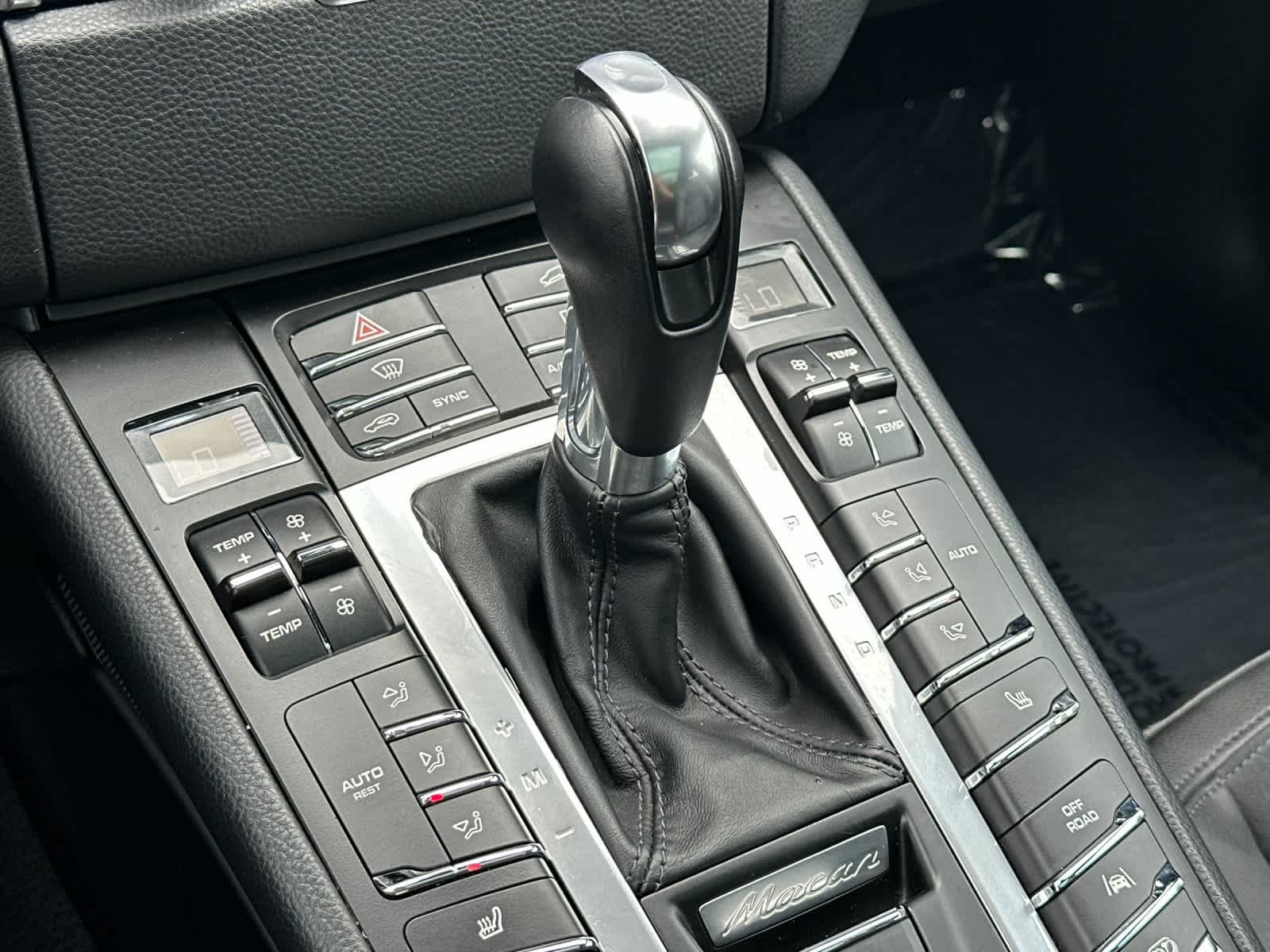 2018 Porsche Macan Sport Edition