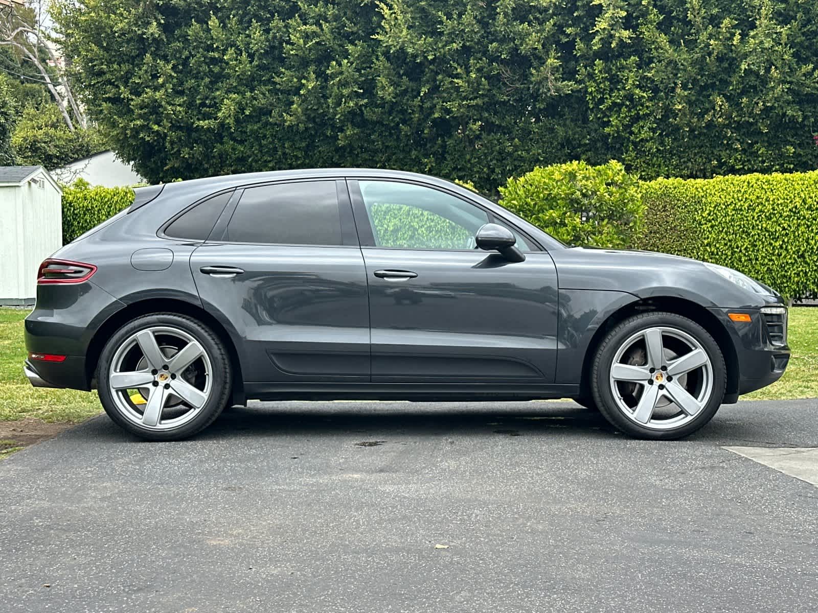 2018 Porsche Macan Sport Edition