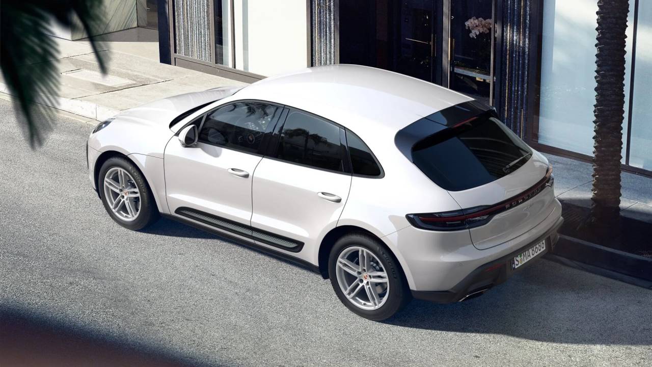 2025 Porsche Macan AWD