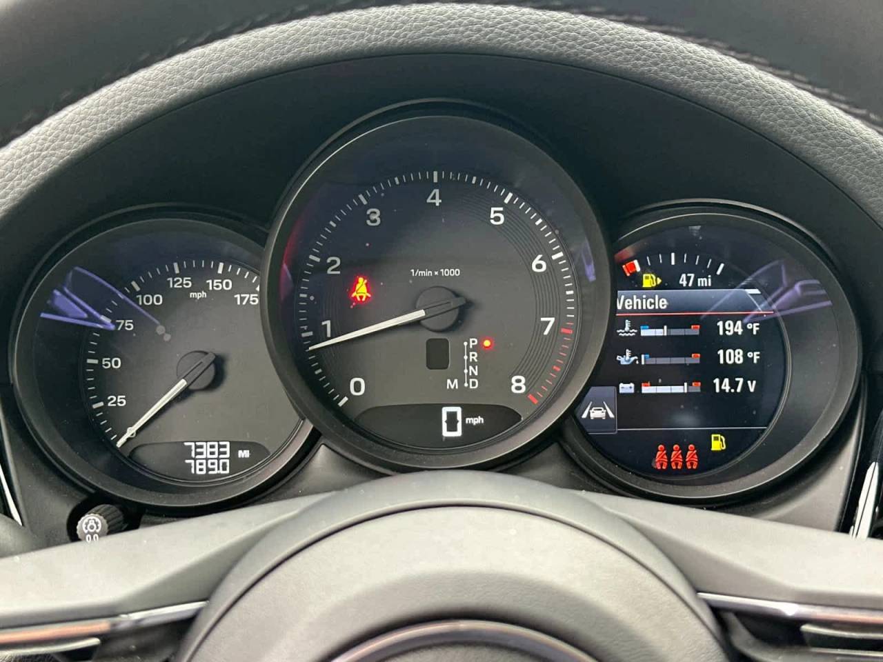 2025 Porsche Macan Base