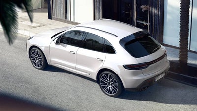 2025 Porsche Macan AWD
