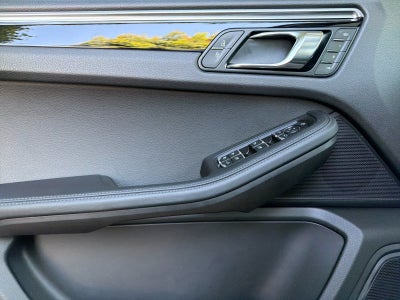 2025 Porsche Macan Macan