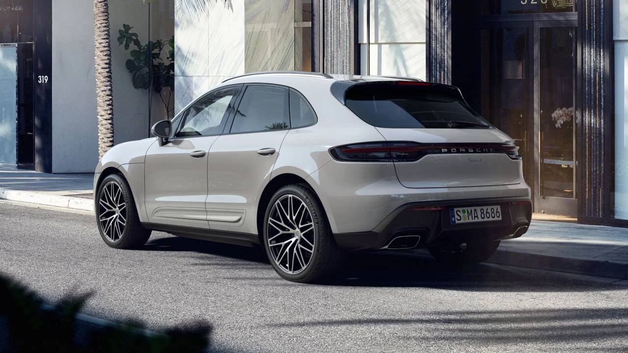 2025 Porsche Macan AWD