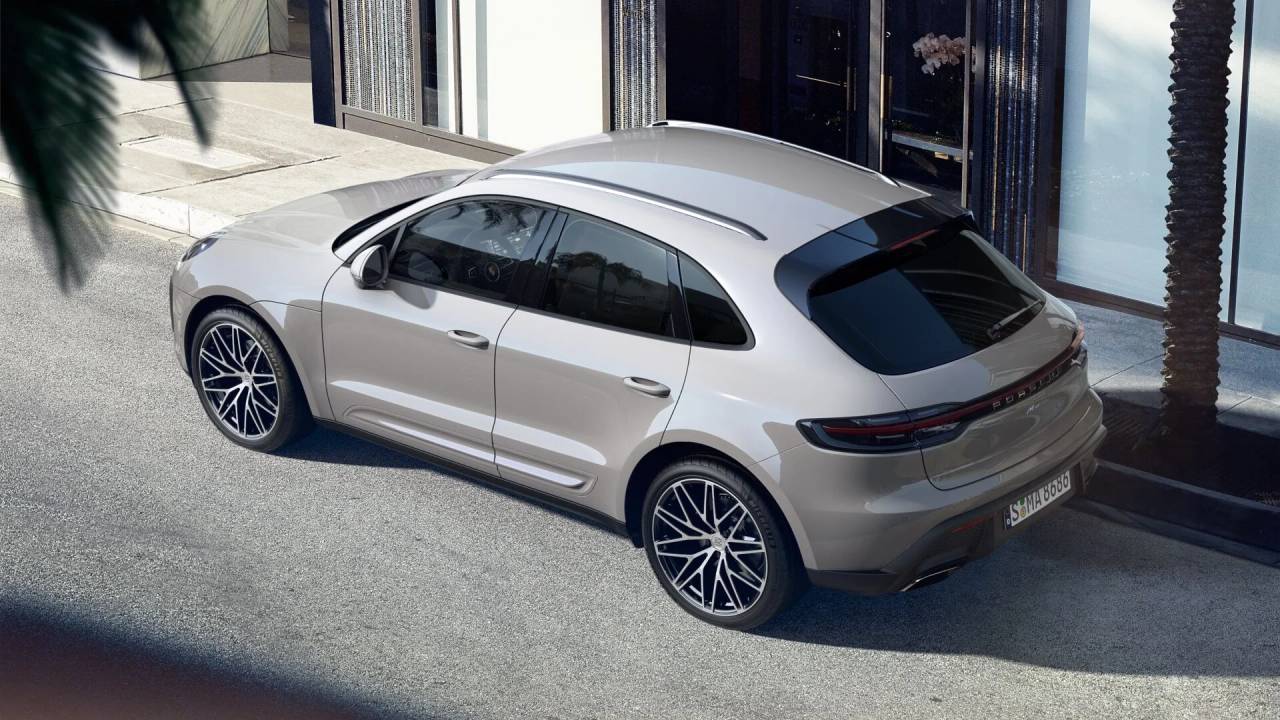 2025 Porsche Macan AWD
