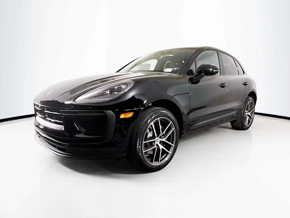 2025 Porsche Macan
