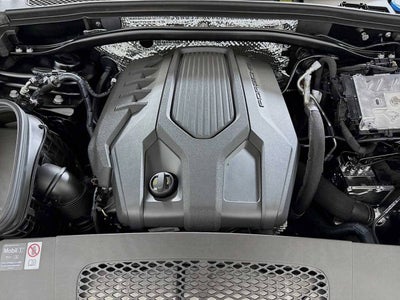 2025 Porsche Macan AWD