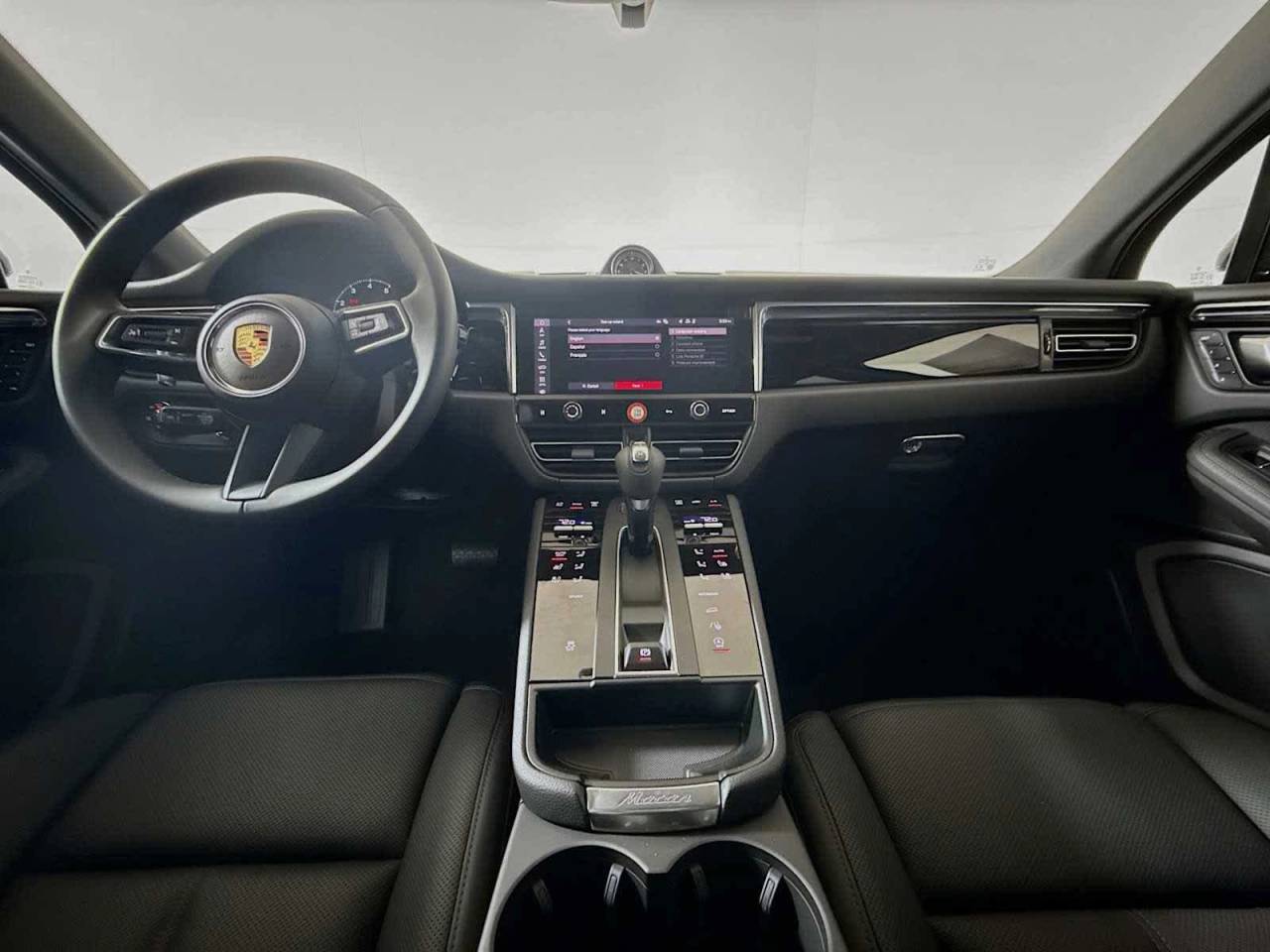 2025 Porsche Macan AWD