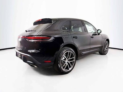2025 Porsche Macan AWD