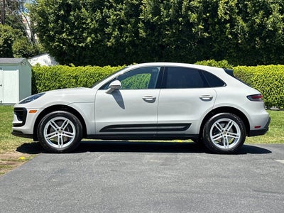 2025 Porsche Macan Base