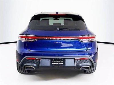 2025 Porsche Macan Base