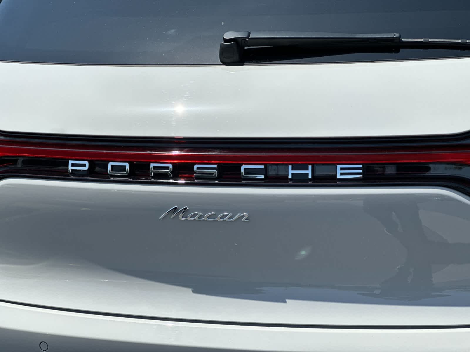 2025 Porsche Macan Base