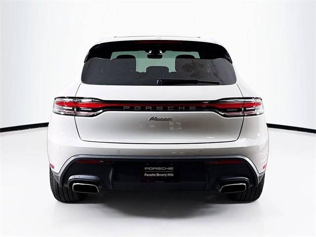 2025 Porsche Macan Base