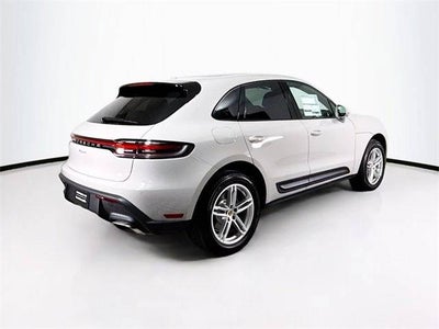 2025 Porsche Macan Base