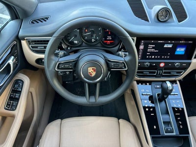 2025 Porsche Macan AWD