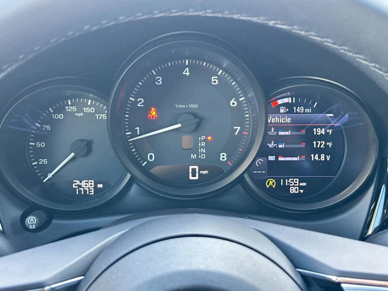 2025 Porsche Macan AWD