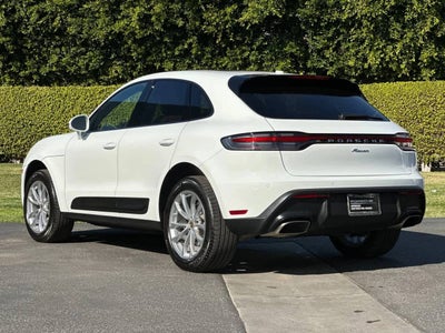 2025 Porsche Macan AWD
