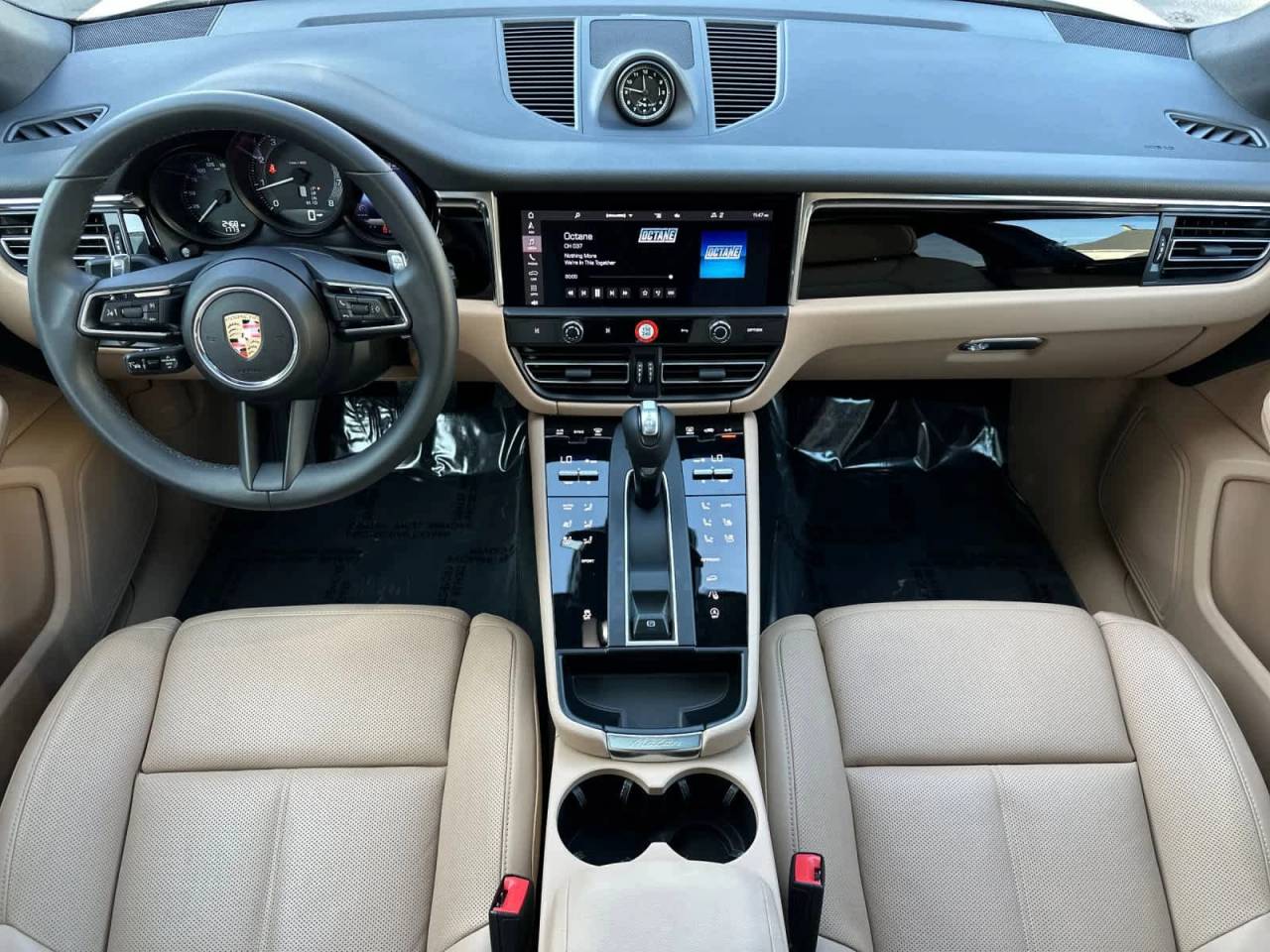 2025 Porsche Macan AWD