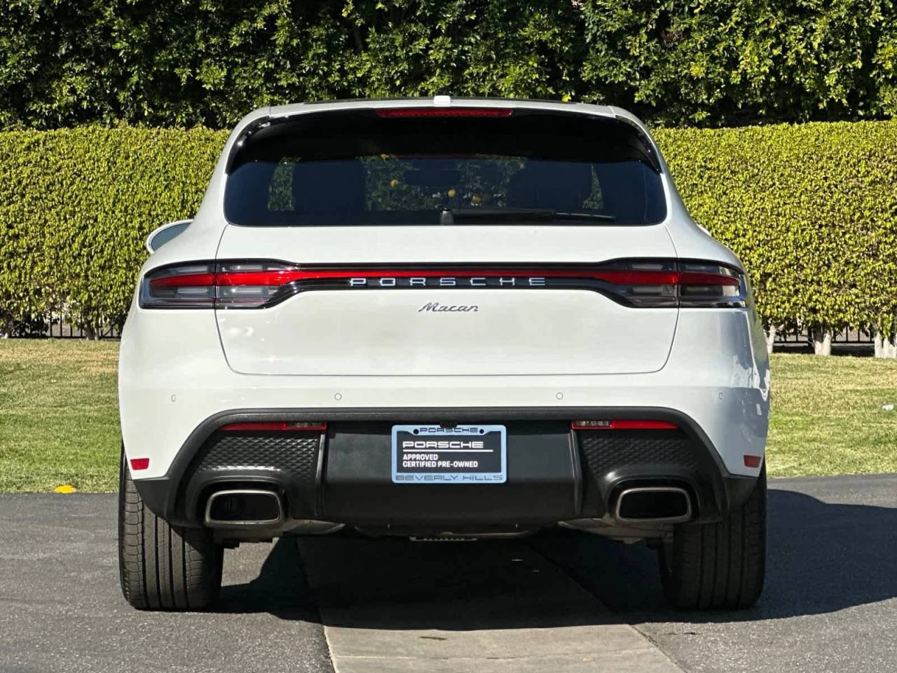 2025 Porsche Macan AWD