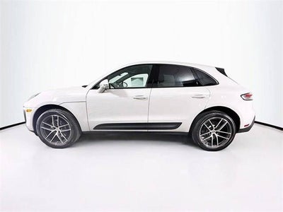 2025 Porsche Macan Base