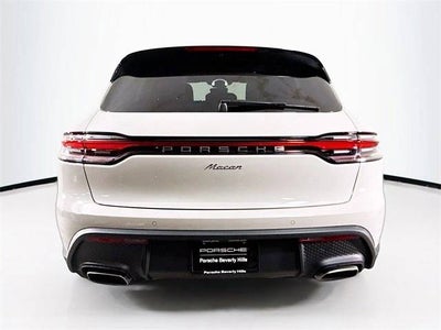 2025 Porsche Macan Base