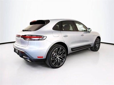 2025 Porsche Macan Base