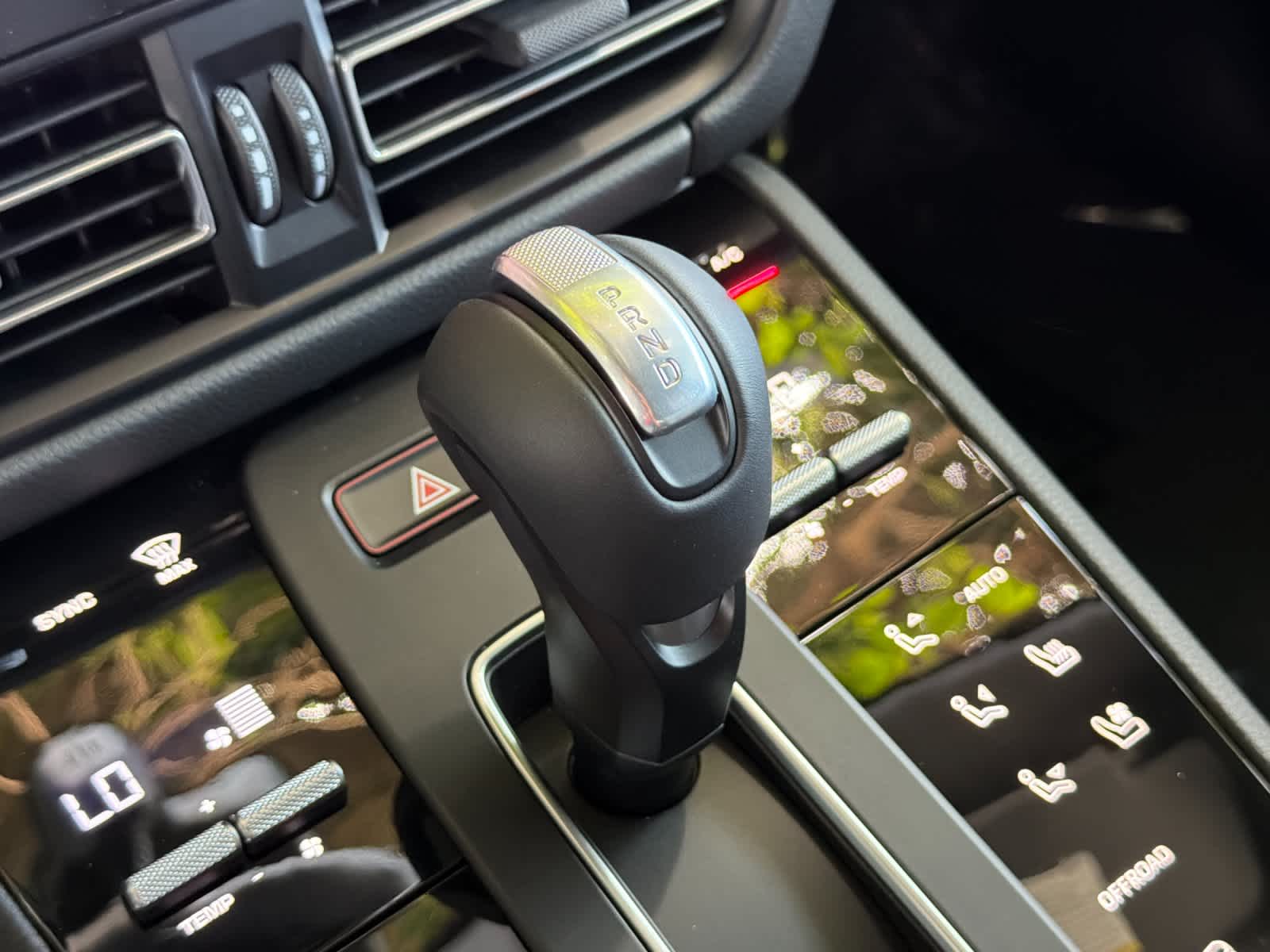 2025 Porsche Macan Macan