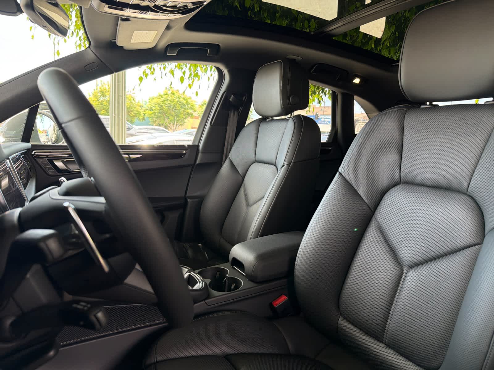 2025 Porsche Macan Macan