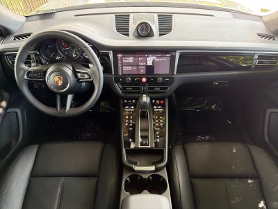 2025 Porsche Macan Macan
