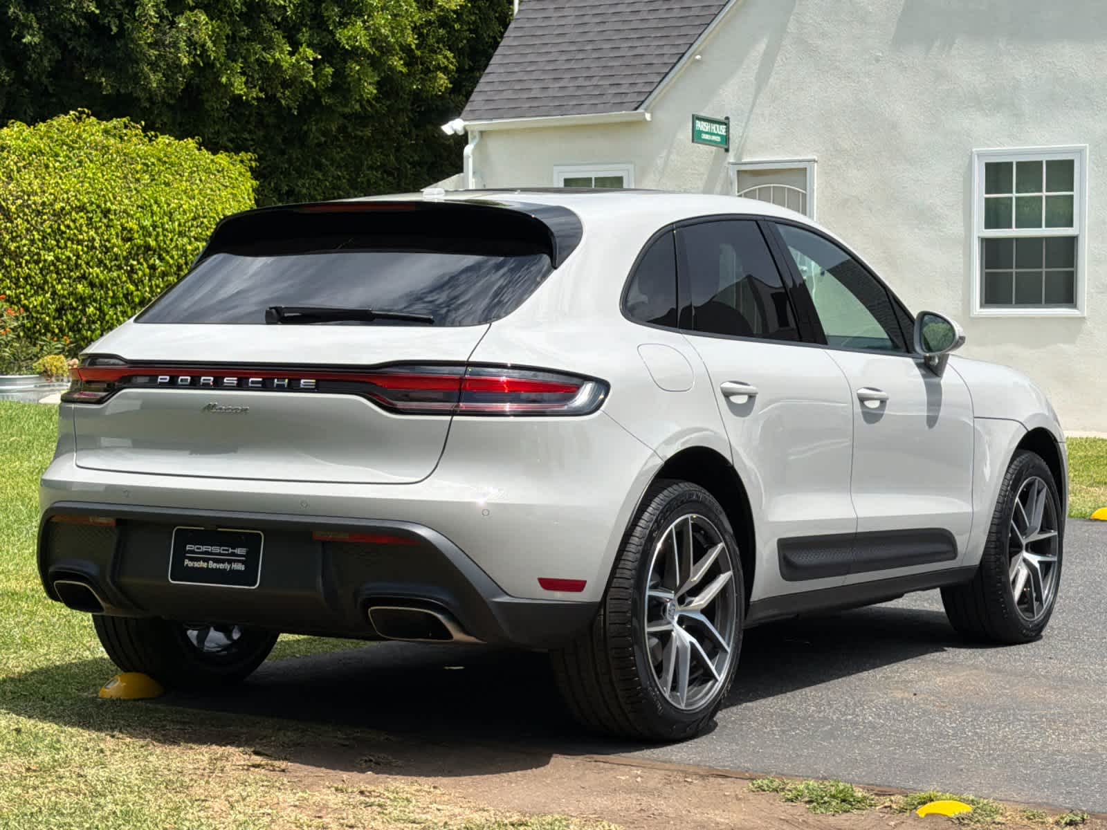 2025 Porsche Macan Macan