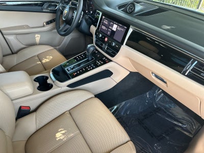 2025 Porsche Macan Macan