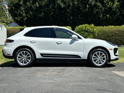 2025 Porsche Macan Macan