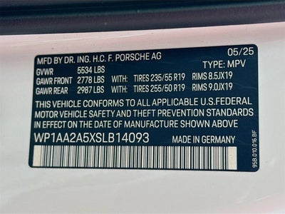 2025 Porsche Macan Base
